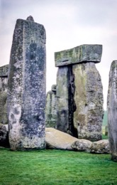 Stonehenge,-megalith,-prehistoric-monument,-Wiltshire,-Salisbury,-UNESCO,-world-heritage,-neolithic,-bronze-age,-stone-circle,-trilithons,-sarsen-stones,-bluestones,-solstice,-astronomy,-observatory,-temple,-rituals,-archaeology,-England,-druids,-ancient-civilization,-Tarek-Charara,-Kaleidos,-Kaleidos-images,-La-parole-à-limage,-heritage-photography,-visual-documentation,-archaeological-photography,-documentary-imagery,-cultural-photography